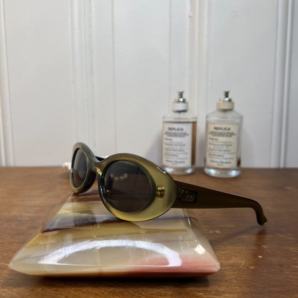 Gucci GG 2438 90's Bug Eye Sunglasses - Picture 2 of 12